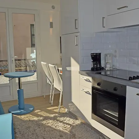 Oreon Apartment *